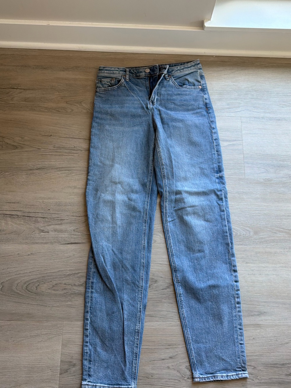 Express size 2 Light Blue mid rise Straight Jeans